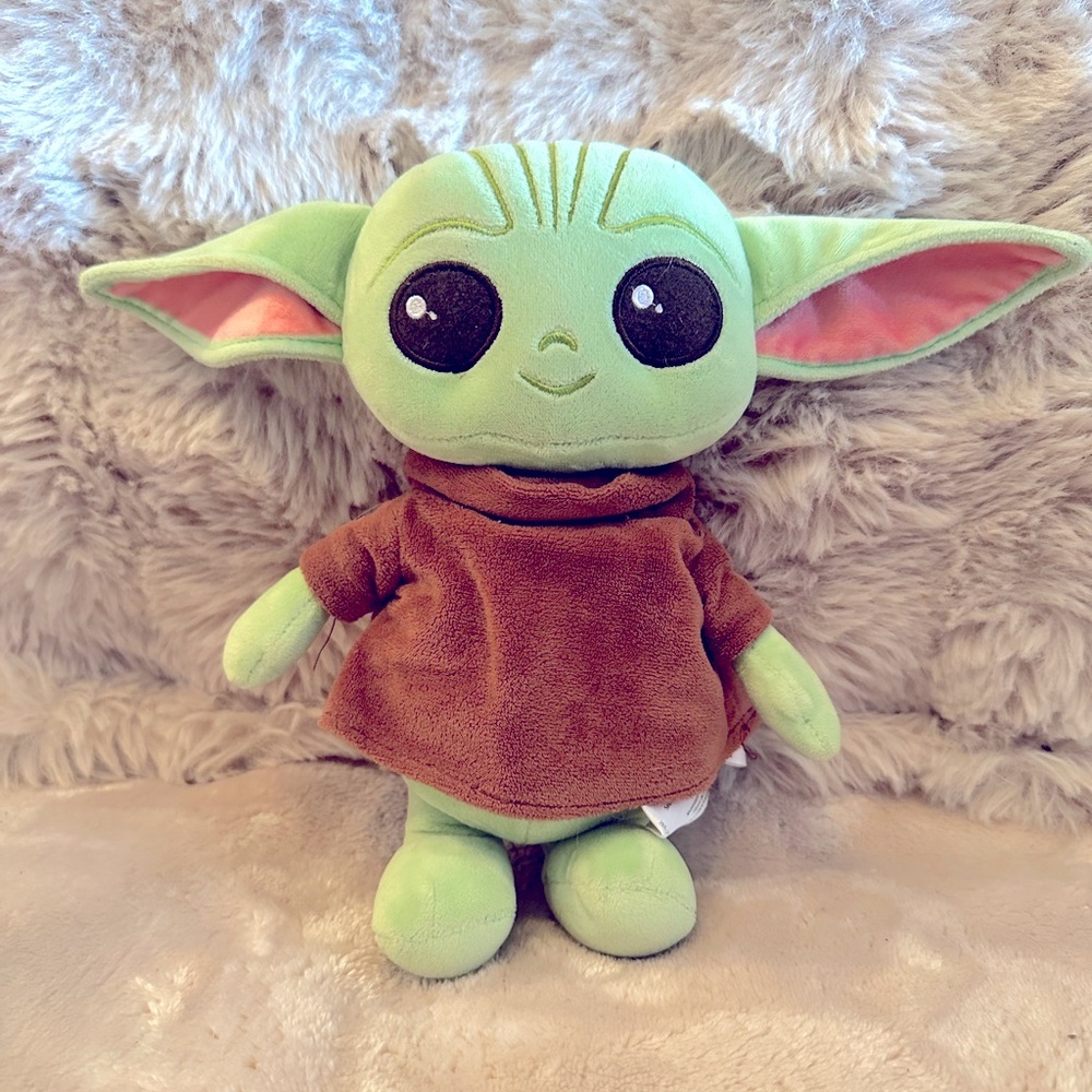 Baby Yoda Stuffy